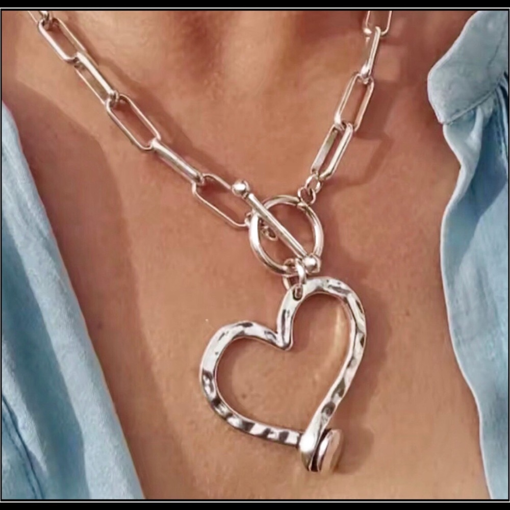 Clearance! New Hammered Nail Heart Toggle Necklace – 18” Paperclip Chain
